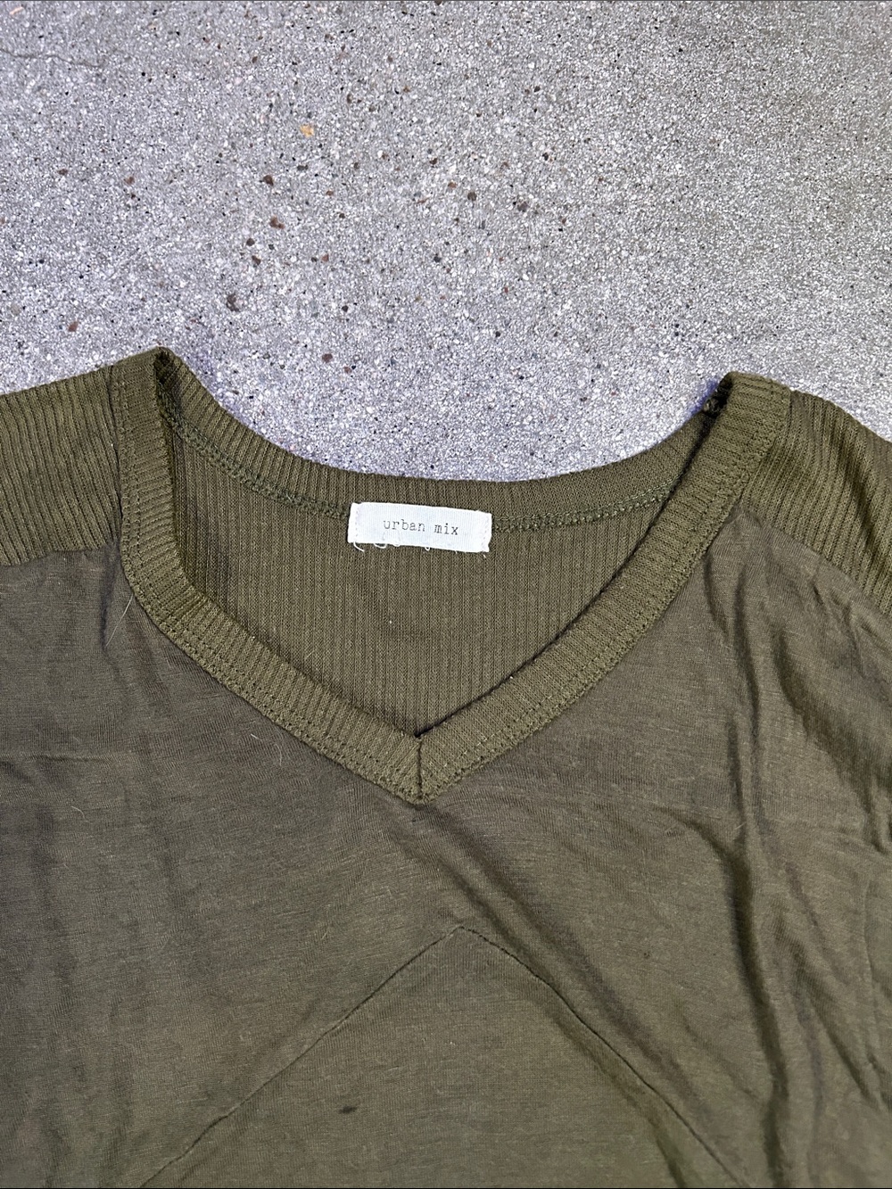 Urban Mix Long-sleeve Top - Picture 8 of 10